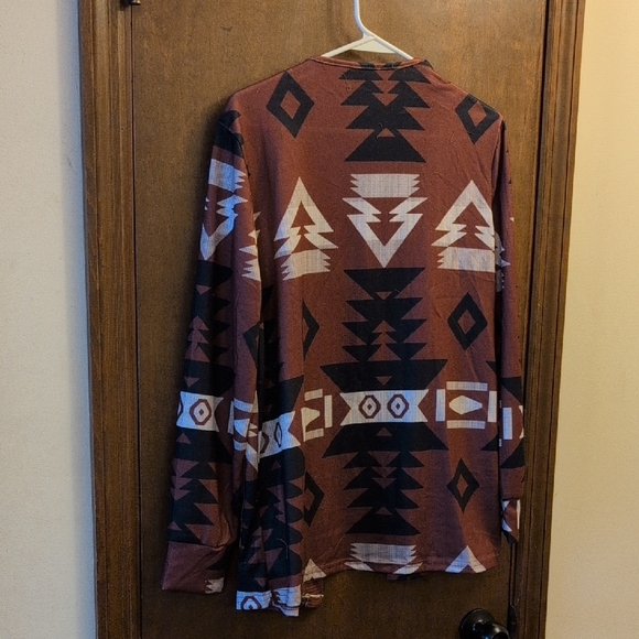 Geometric Patterned Cardigan - Picture 4 of 5